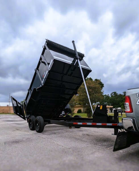 U-Dump 7' x 14' Dump Trailer - 48" Sides (black)